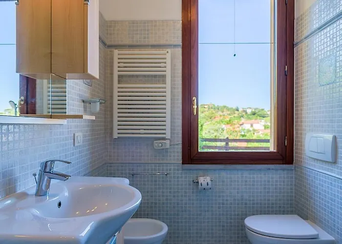 Bel Tramonto Padulella * بورتوفيرّايو